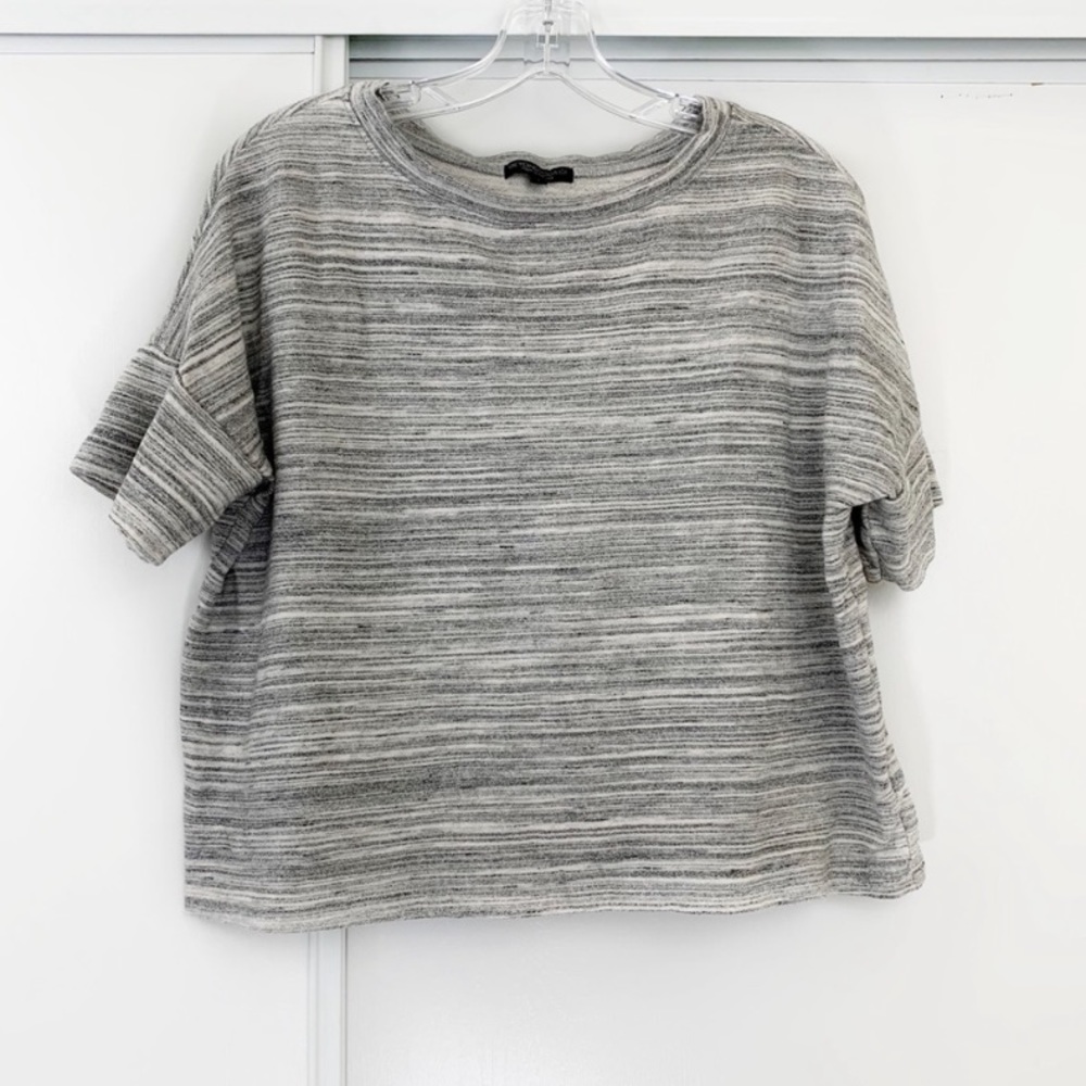 Beyond Yoga Heathered Grey Cropped Top